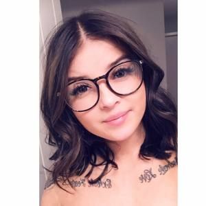 Meet your Posher, Maddie